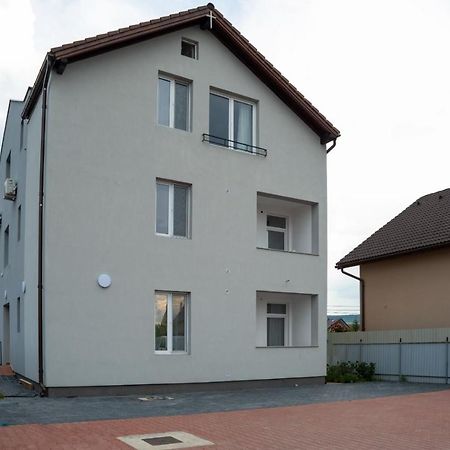 Solomon Apartments Ap 2 Sîngeorgiu de Mureş Exteriér fotografie